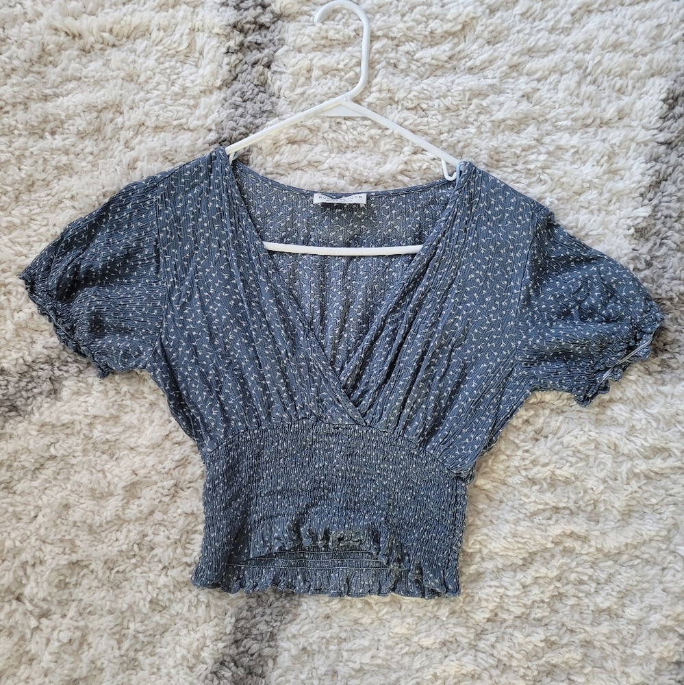 Blue Blouse with White Flowers | Size Small | Paper Crane - Picture 2 of 6